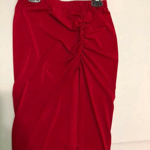 🔴SALES🔴Body Central Asymmetrical ruched skirt S - Picture 4 of 6